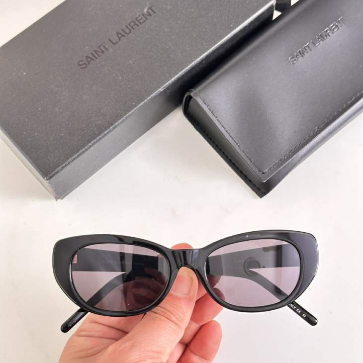 Picture of Saint Laurent Sunglasses _SKUfw76720347fw